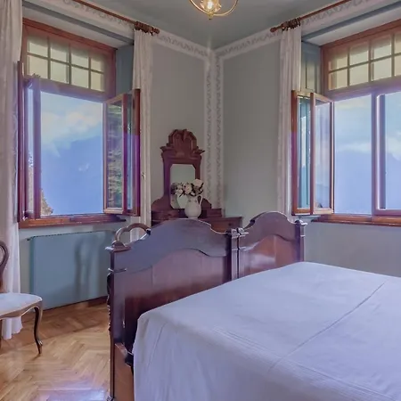 Family With Stunning View By Wonderful Italy Villa Civenna