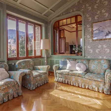 Family With Stunning View By Wonderful Italy